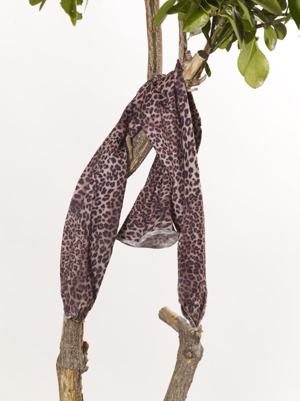 Karawatte%20Steckdose%2030_Körper_NordSüdFarbkorrigiertDruckPerfekt